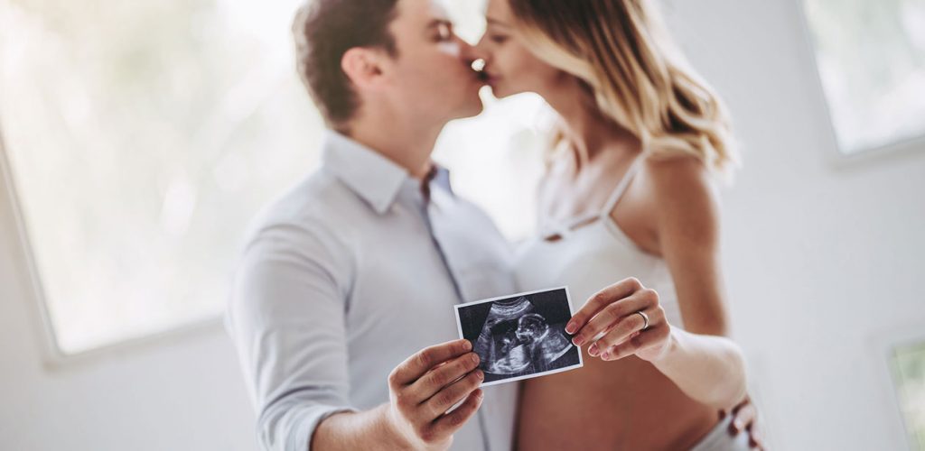 החזרת עוברים מוקפאים - דר' עינת שלום פז, טיפולי פוריות, הפריה חוץ גופית, רופאת פוריות, רופאה גניקולוגית מומלצת וטיפולי פריון